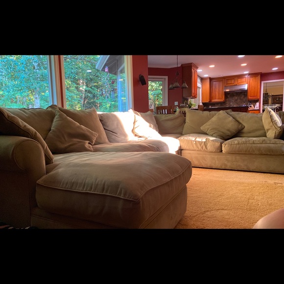 Couch - Picture 2 of 5